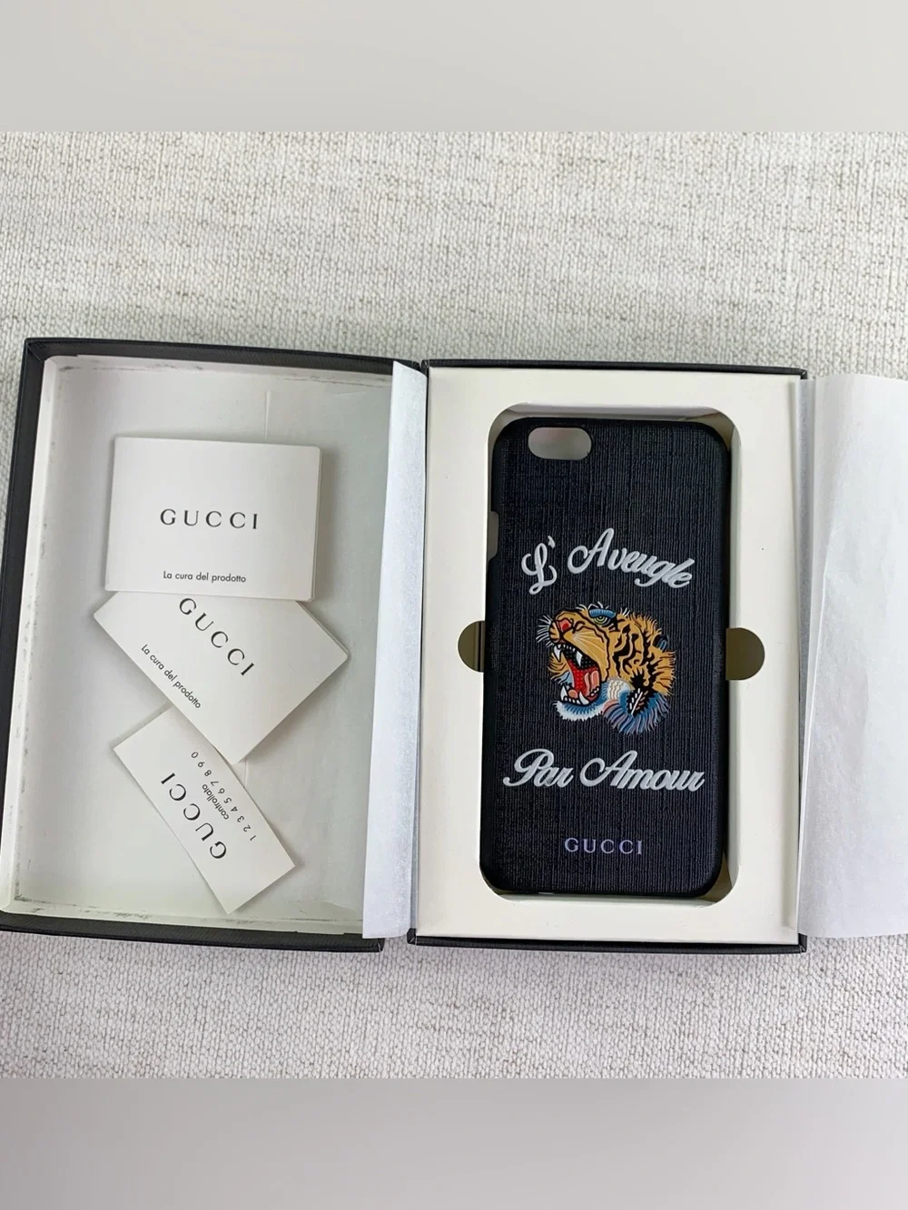 Gucci New Tiger 'L'Aveugle‎ Par Amour' iPhone 6 Case
